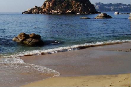 Praia de Condensa - Foto: Mitrush